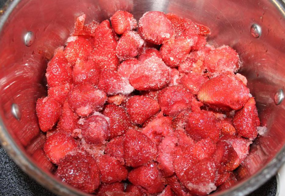 Засыпания ягоды сахаром
