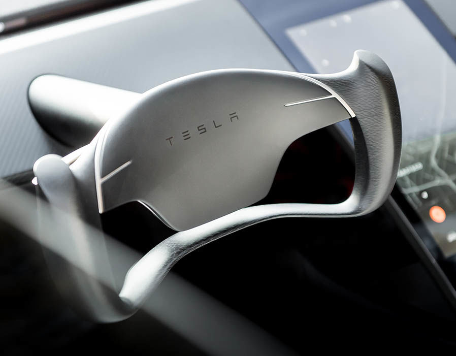 Руль в Tesla Roadster