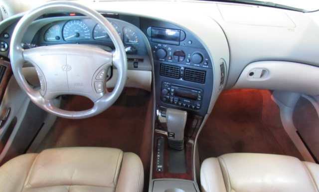 Interior Oldsmobile Aurora