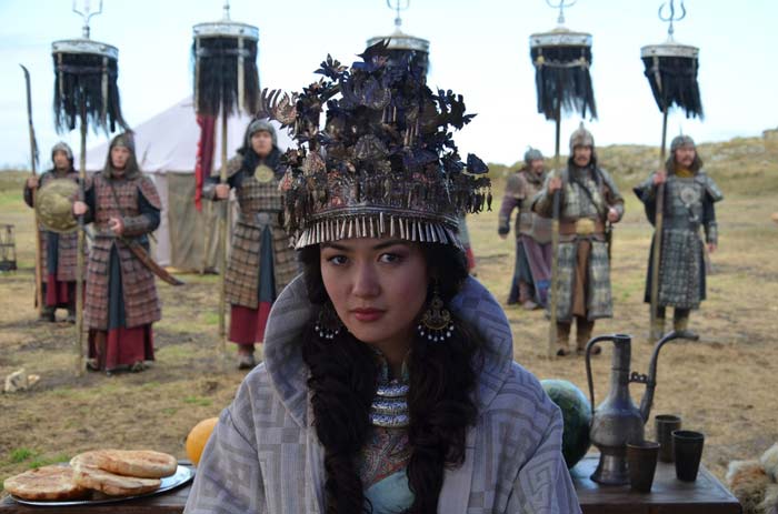 The plot of the series "Golden Horde"