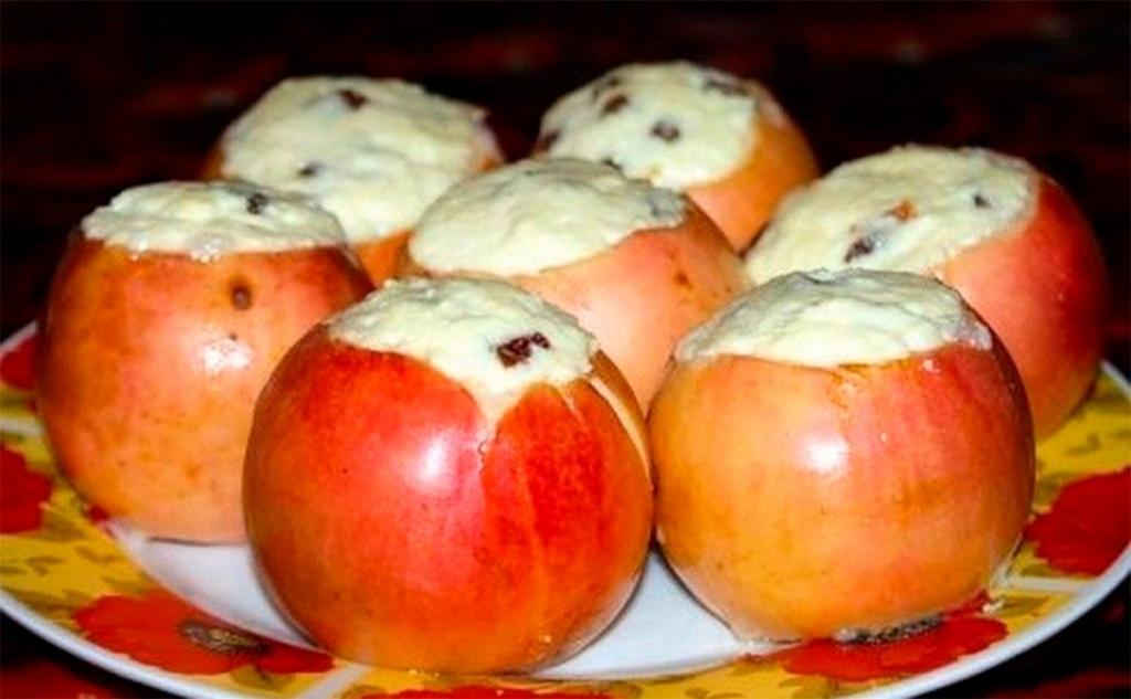 как запечь яблоки в духовке целиком