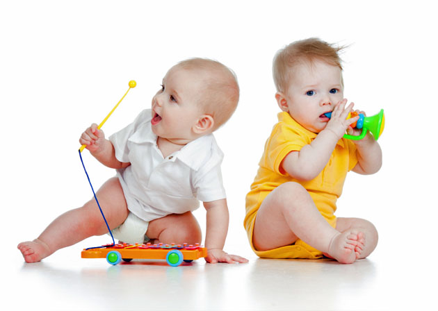 kids play with musical instruments