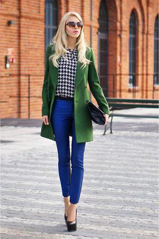 Модные луки с зеленым коротким пальто