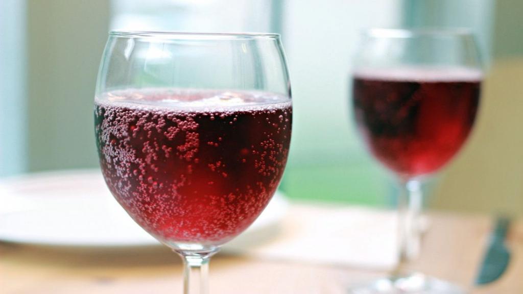 советы по выбору красного игристого вина