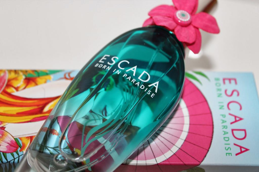 Escada Born in Paradise