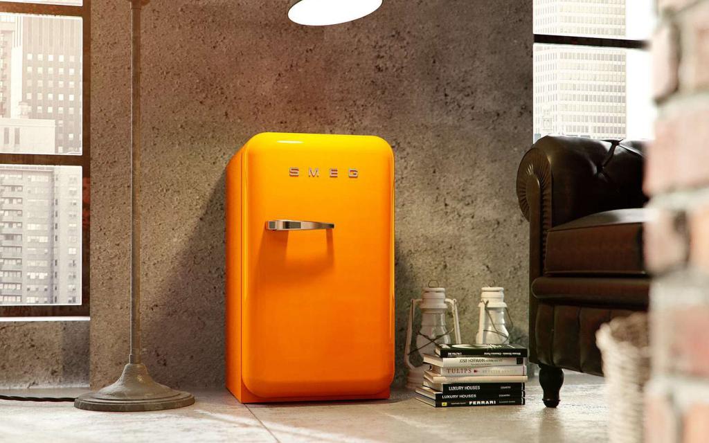 Дизайнерский мини-холодильник