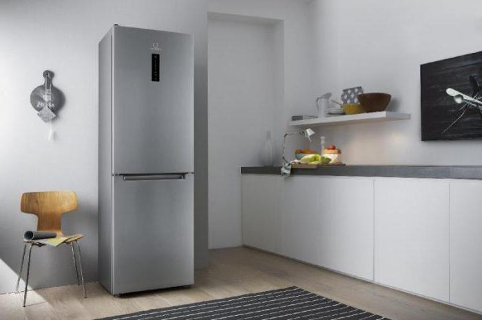 Холодильник Indesit DF 5200 W белый отзывы