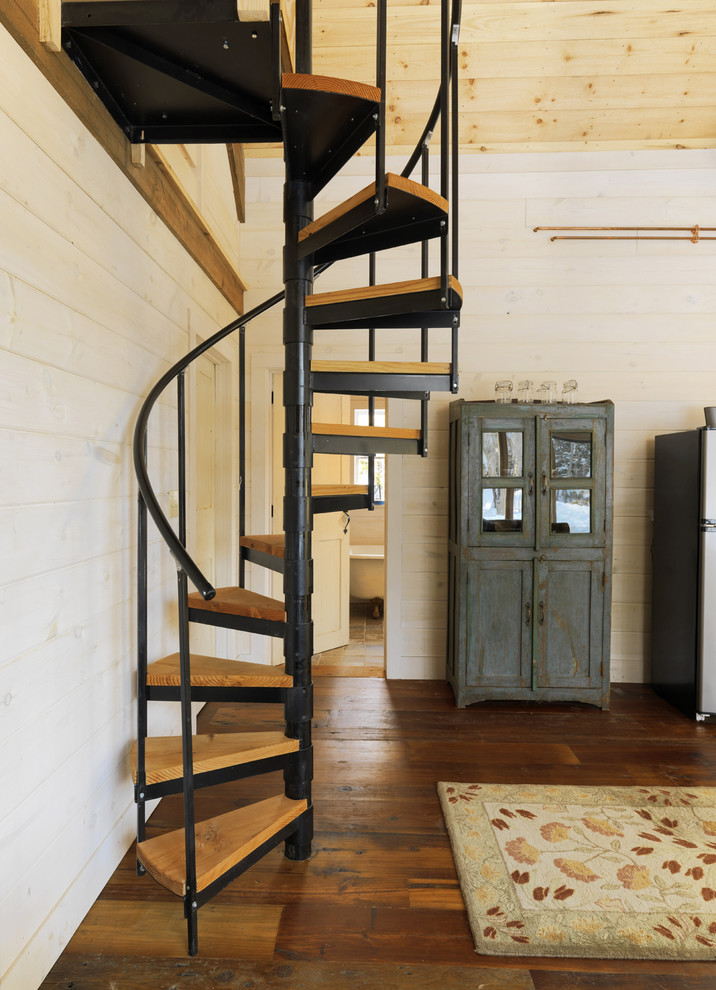 Spiral staircase to the second floor