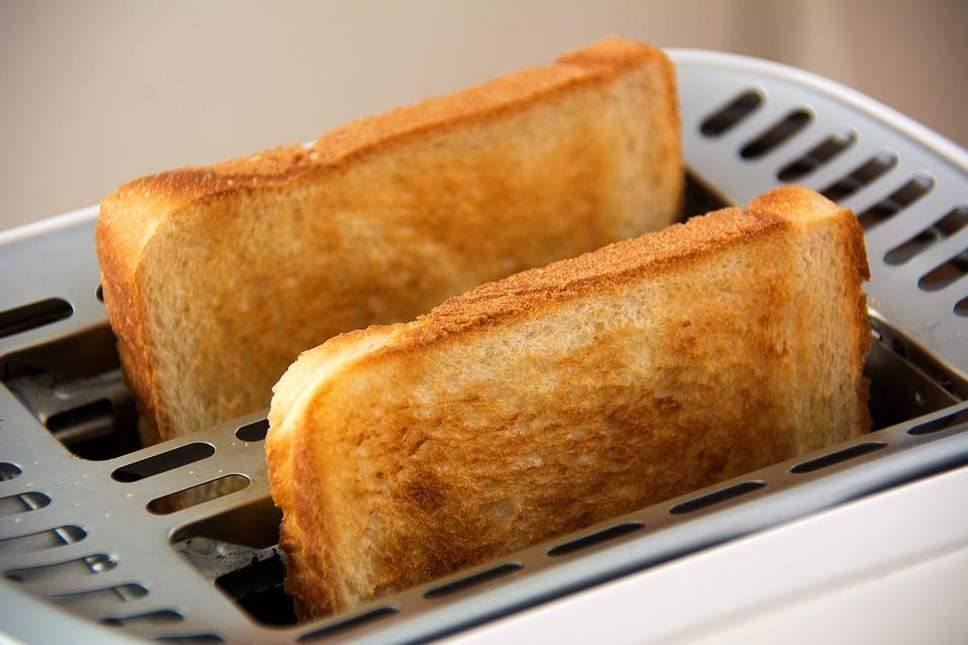 Тосты в тостере