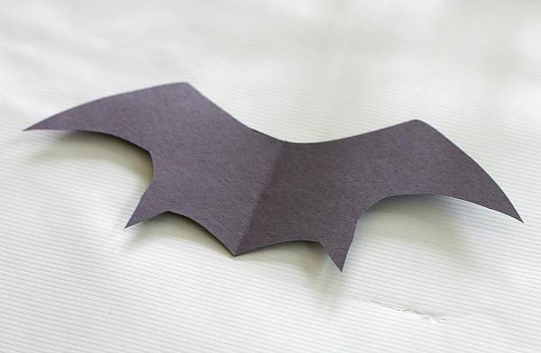 how to make an origami paper bat