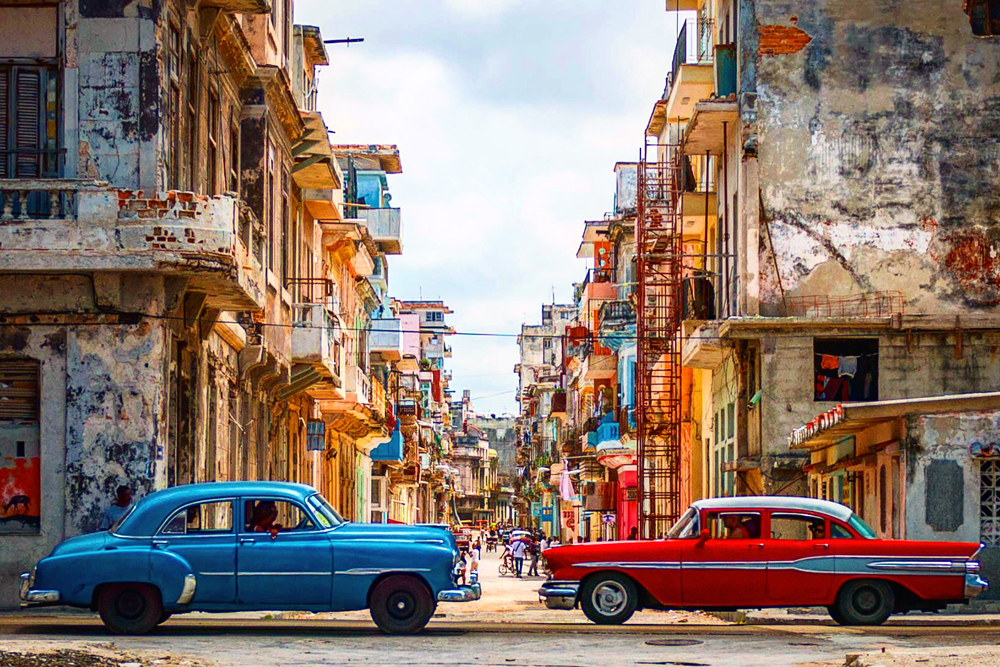 Куба вертикальное фото