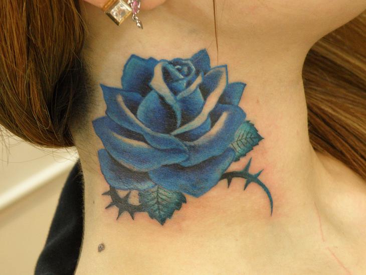 татуировки для девушек надписи
