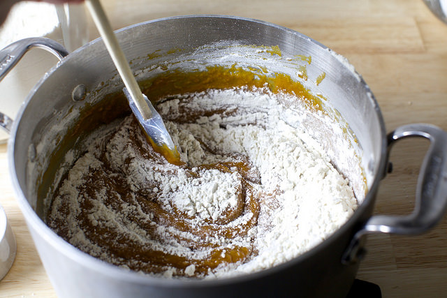 Как приготовить медовое тесто для пряников