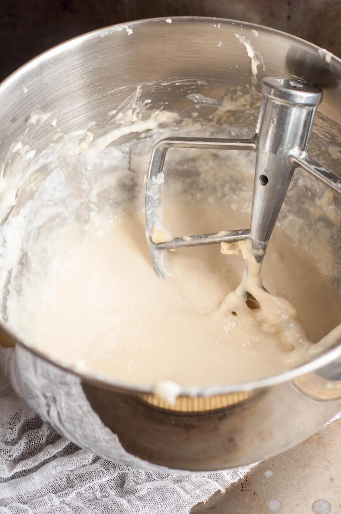 Как приготовить тесто на молоке для оладушек