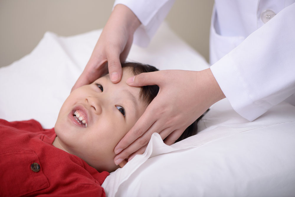 Physiotherapy for congenital myopia