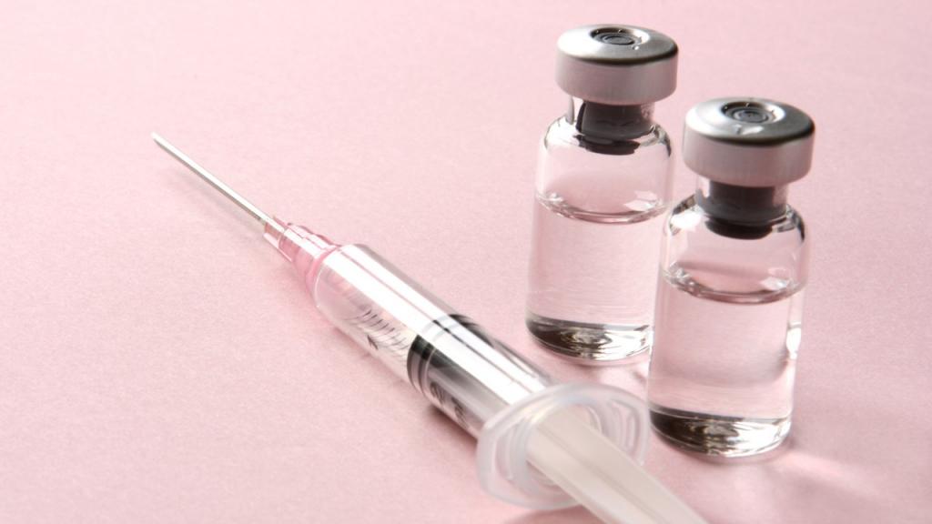 Vaccination against anal papillomas