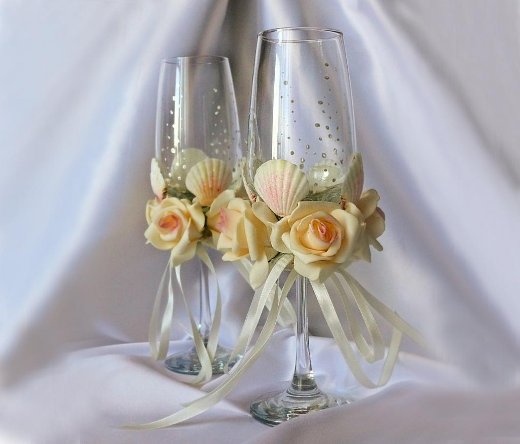 Свадебное шампанское и бокалы фото