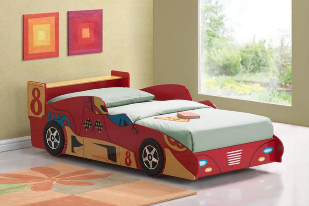 Кровать машинка с мягкими бортиками