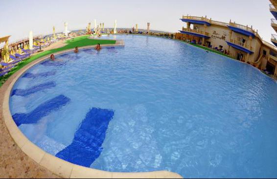 Sphinx Aqua Park Beach Resort reviews 2015