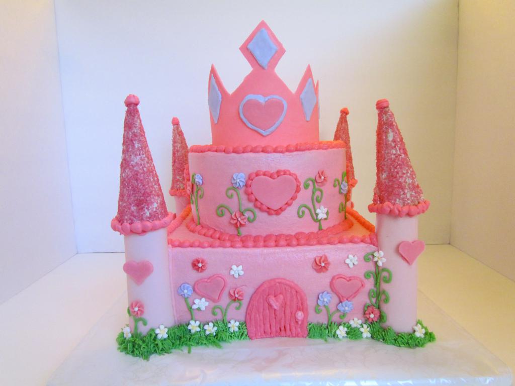 Торт – замок розовый