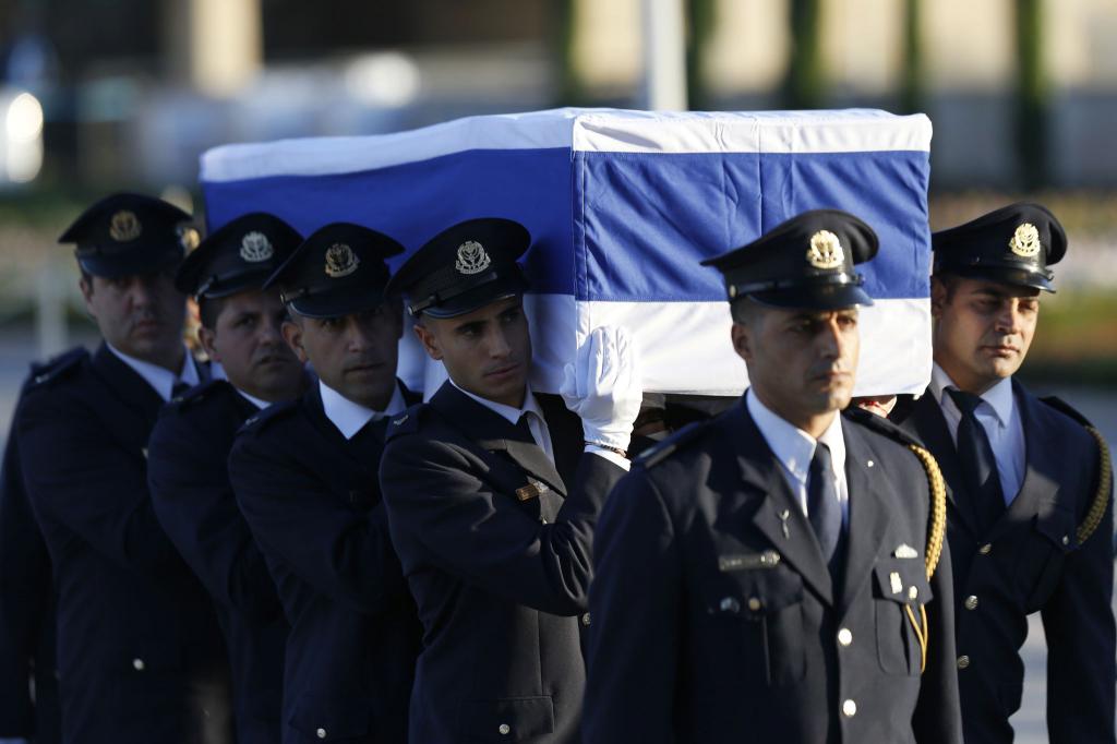 Peres's funeral