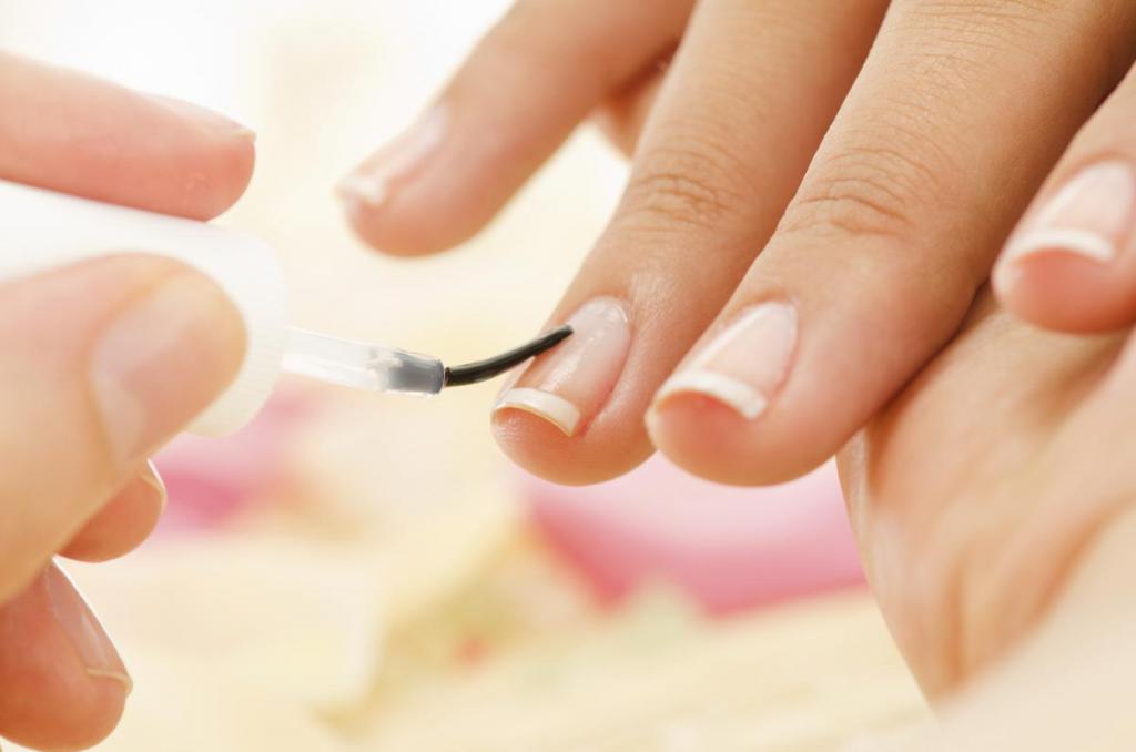Как восстановить ногти: эффективные домашние методы, профессиональные лечебные средства, правила и особенности применения, советы и рекомендации специалистов