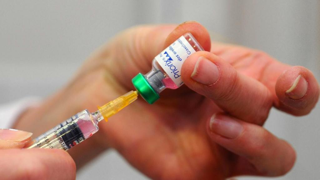 Прививка "корь-краснуха-паротит": когда делают, виды вакцин, график вакцинации