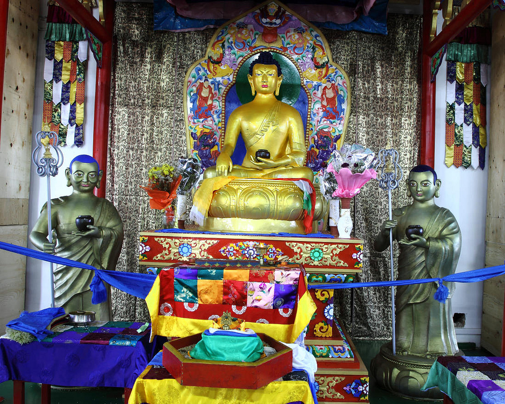 Будда в главном храме