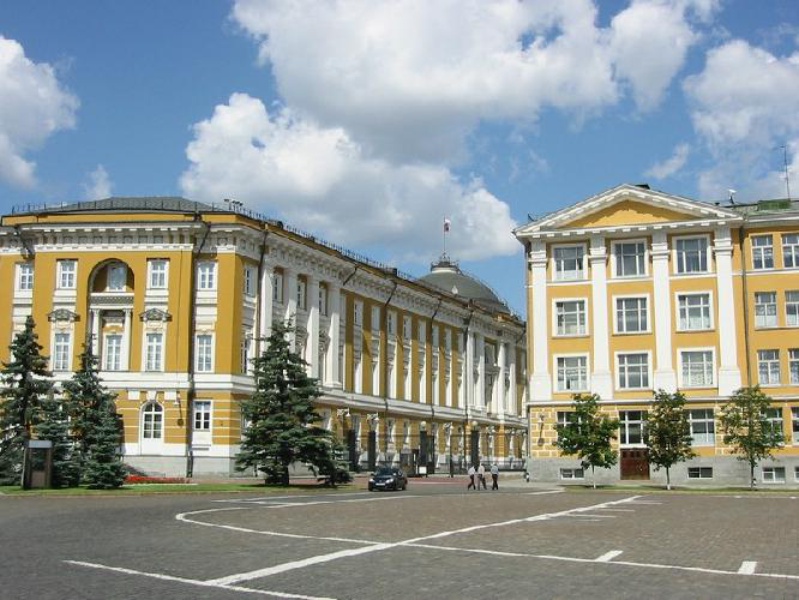 Здания на Ивановской площади