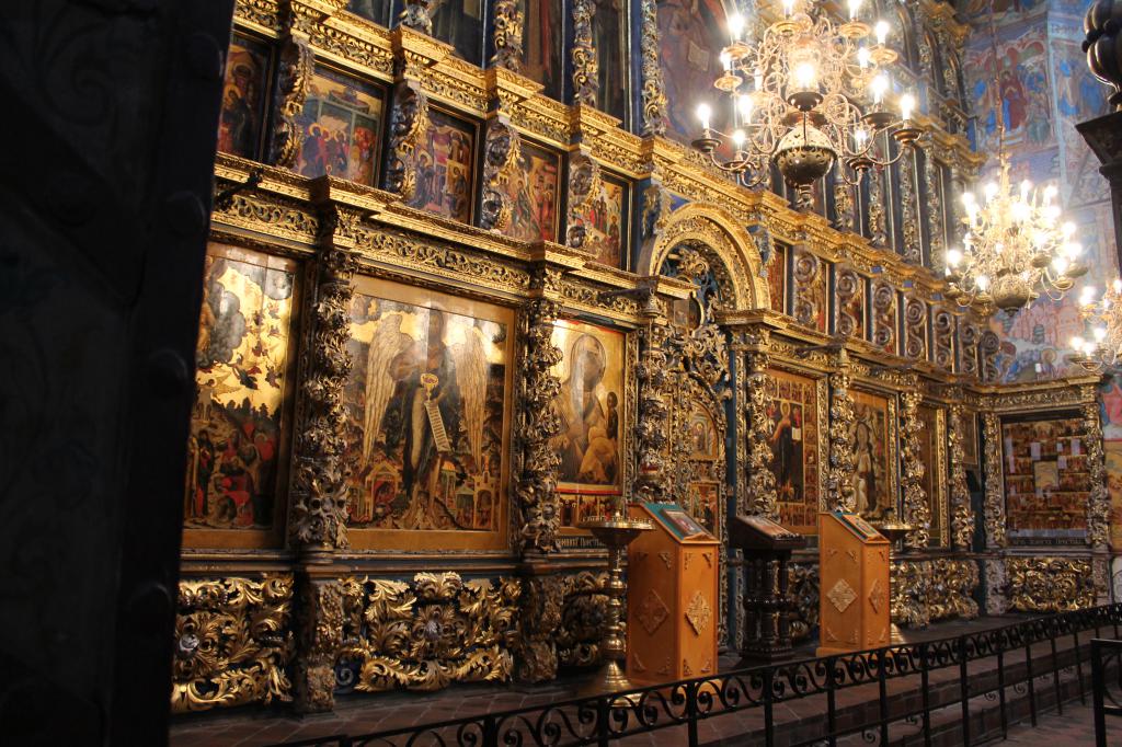 Иконостас в православной церкви
