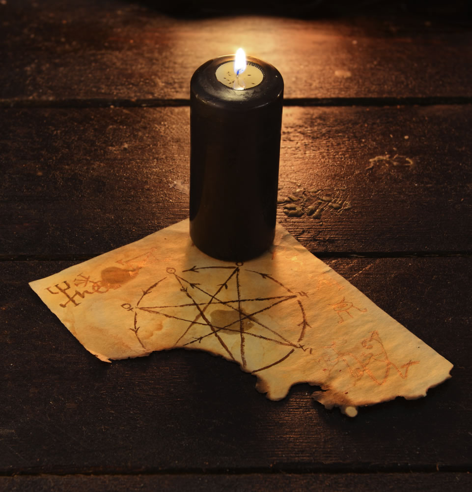 Ритуал со свечой для очистки тонких полей