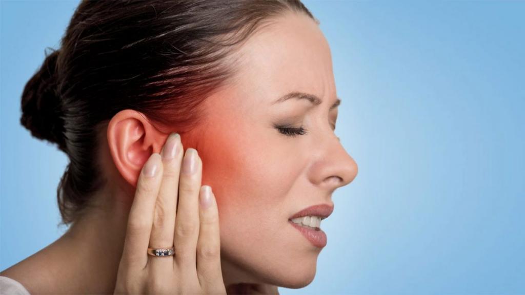 Burning in the ear and cheek