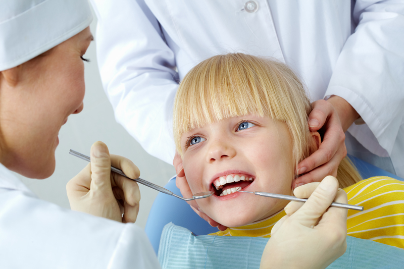 ребенок у стоматолога