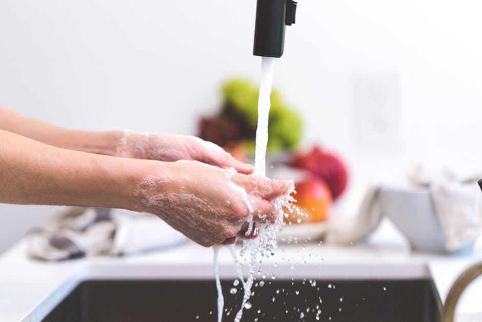 Чем отмыть руки в домашних