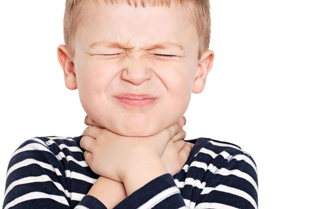 У ребенка болит горло