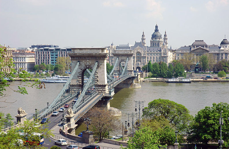 Мост в Будапеште.