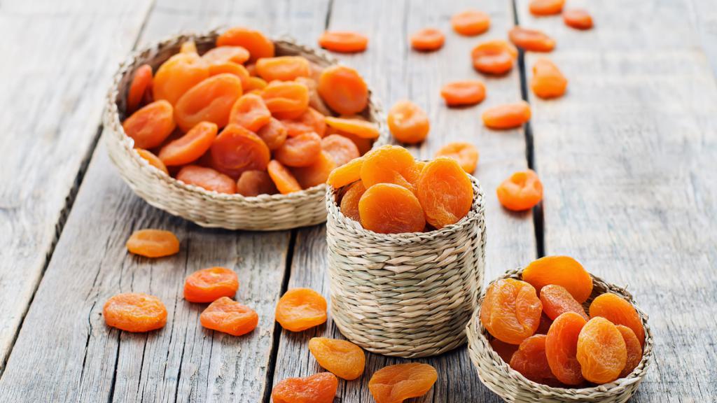 Useful properties of dried apricots