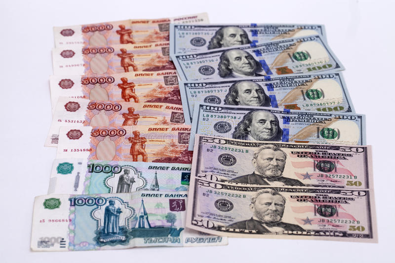 142 доллара в рублях. Доллары в рубли. Доллар рубль плакат. Рубль против доллара. Rouble against currencies.