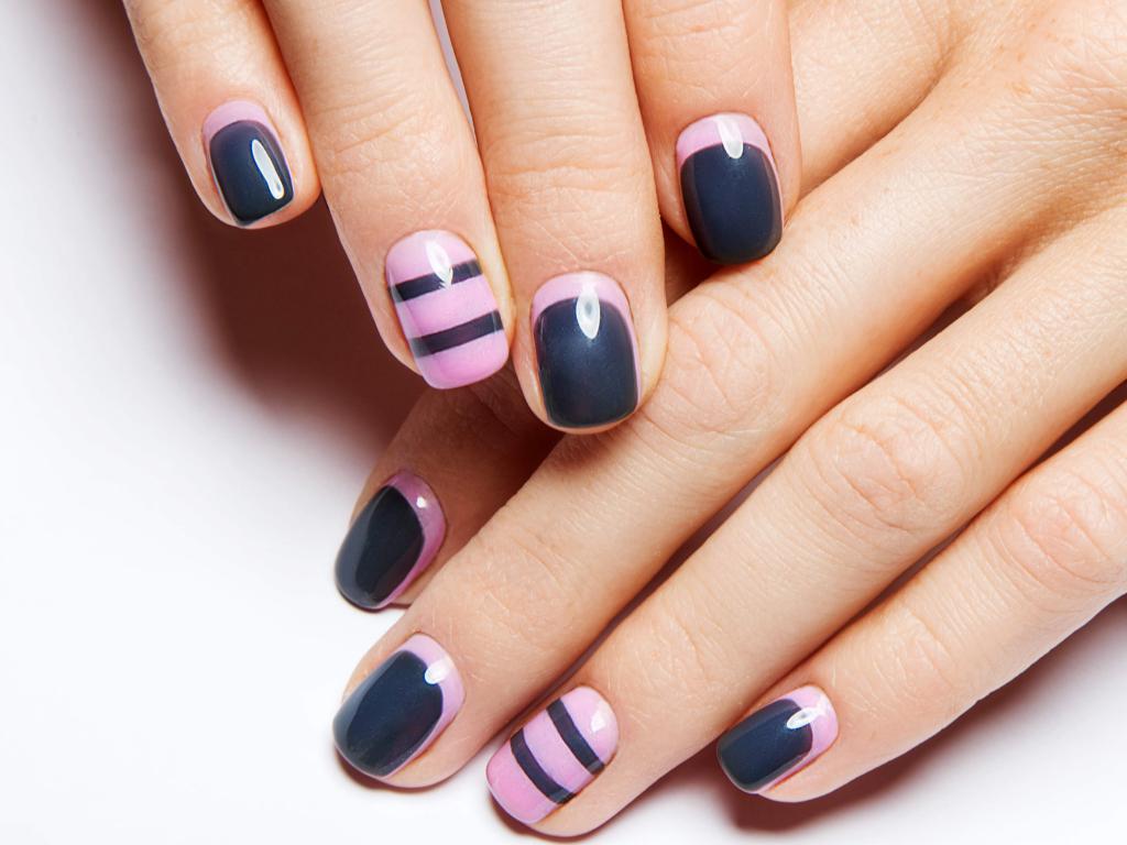 geometric manicure