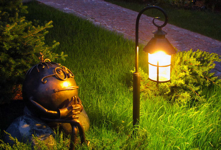 Garden lamp