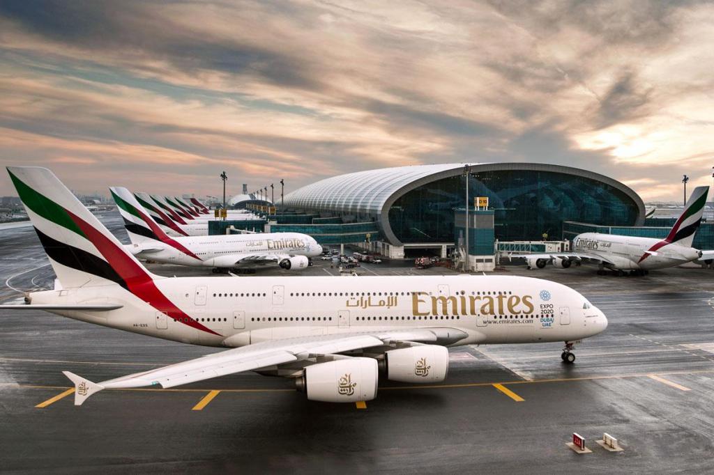 Самолет компании Emirates