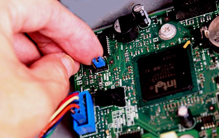 Доклад по теме Базовая Система Ввода Вывода (BIOS). Тестирование оборудования при включении ПЭВМ, CMOS-память 