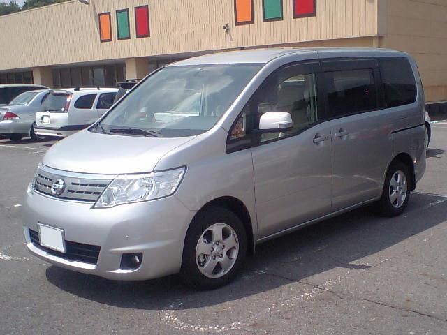 Nissan Serena c25 Highway Star