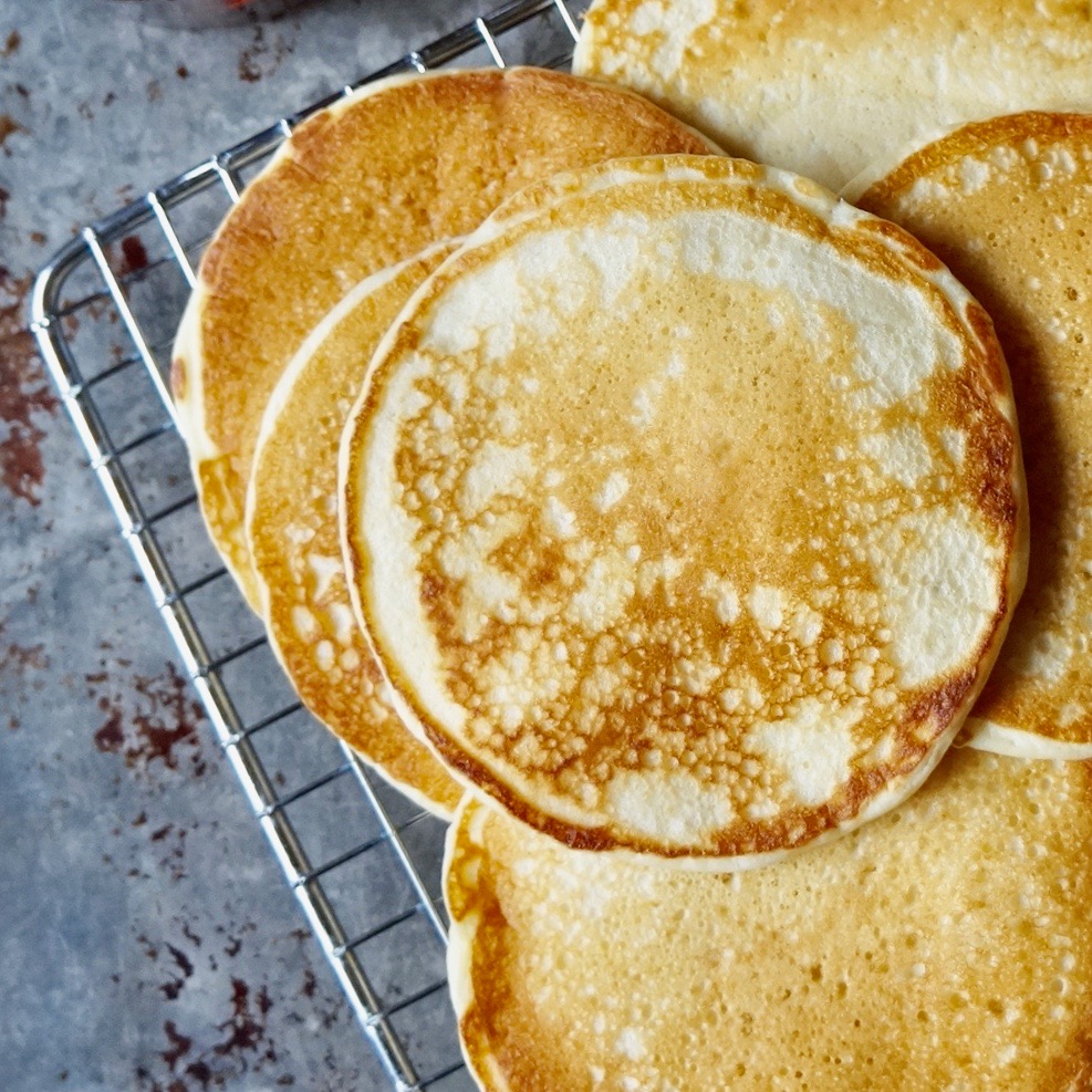 Блины на сыворотке с дрожжами