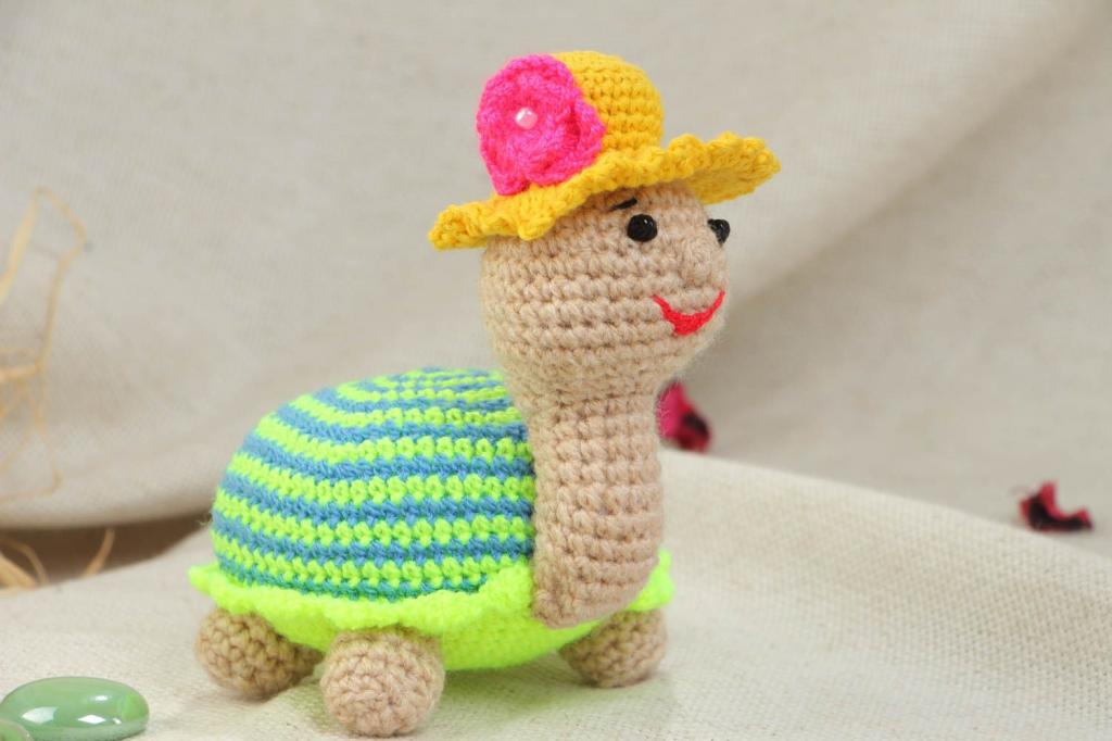 Turtle for needles