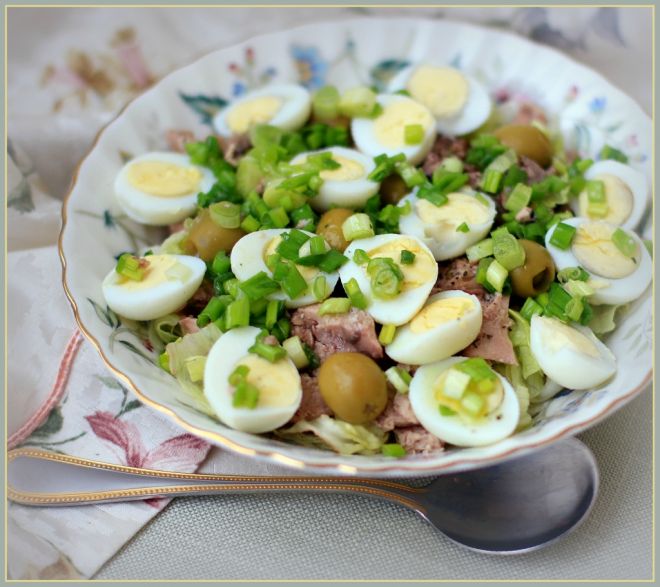 салат с перепелиными яйцами