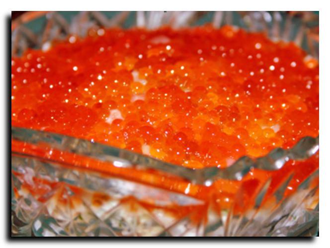 салат с икрой и семгой рецепт с фото