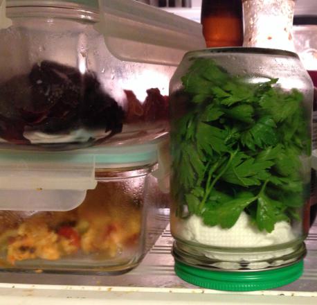 как хранить зелень в холодильнике 