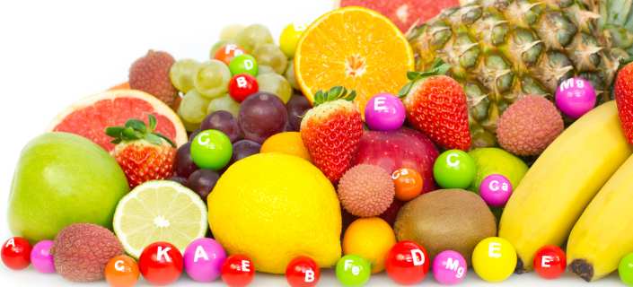 набор фруктов и витаминов