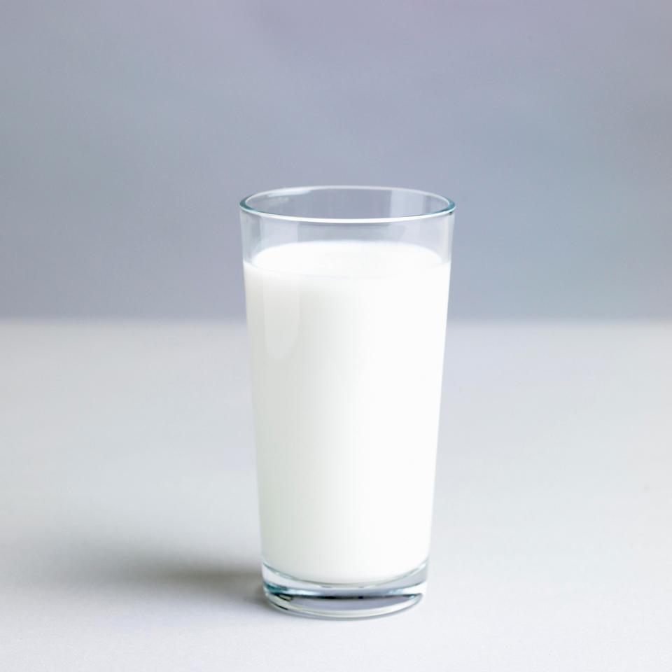 Стакан молока